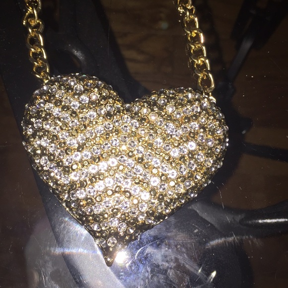 Beautiful heart ❤️ necklace - Picture 2 of 6